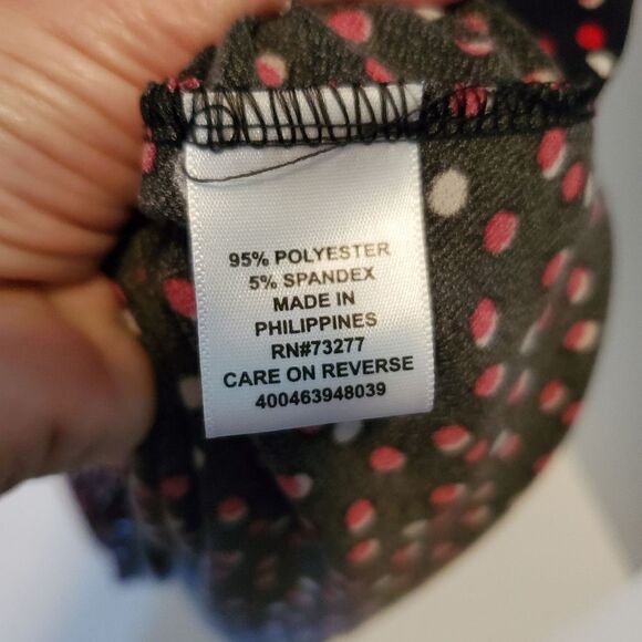 Beautiful Elle cap sleeve blouse size large - Picture 6 of 10